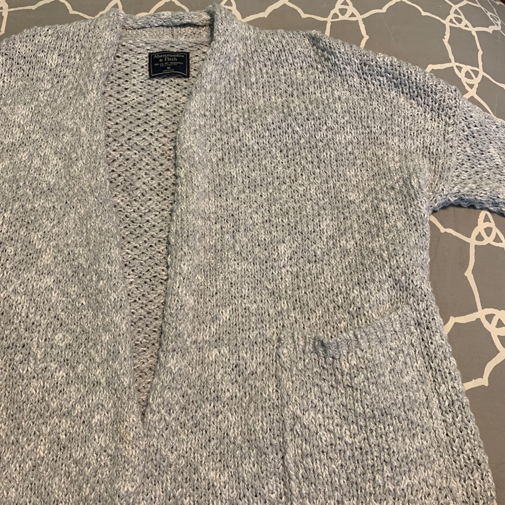 Abercrombie & Fitch Grey Sweater (Medium)